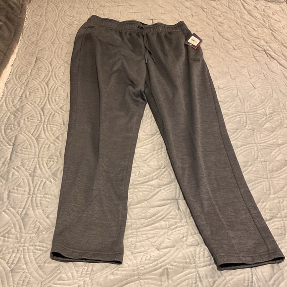 Size L Reebok pants - Picture 6 of 6